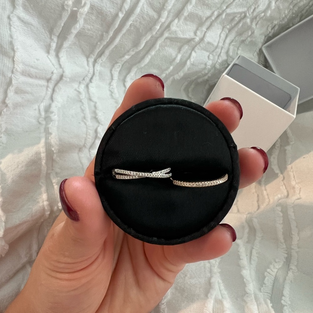 Saks fifth avenue diamonds rings 2x1